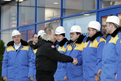 Ski Passes and Paid Flights: Why Canadian Casino Offers Are Beating UK Employers at Their Own Game